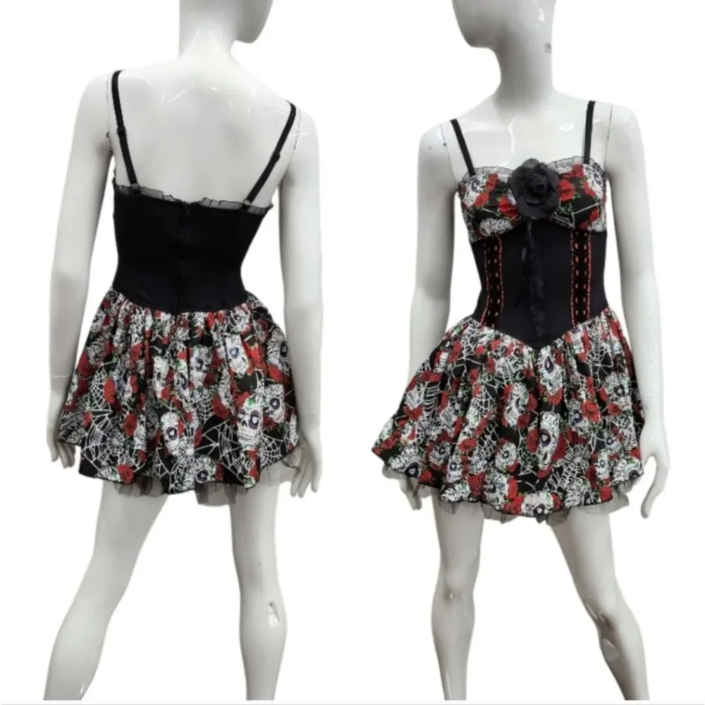 Hot Topic Black and Red Skull Dress - Picture 2 of 10